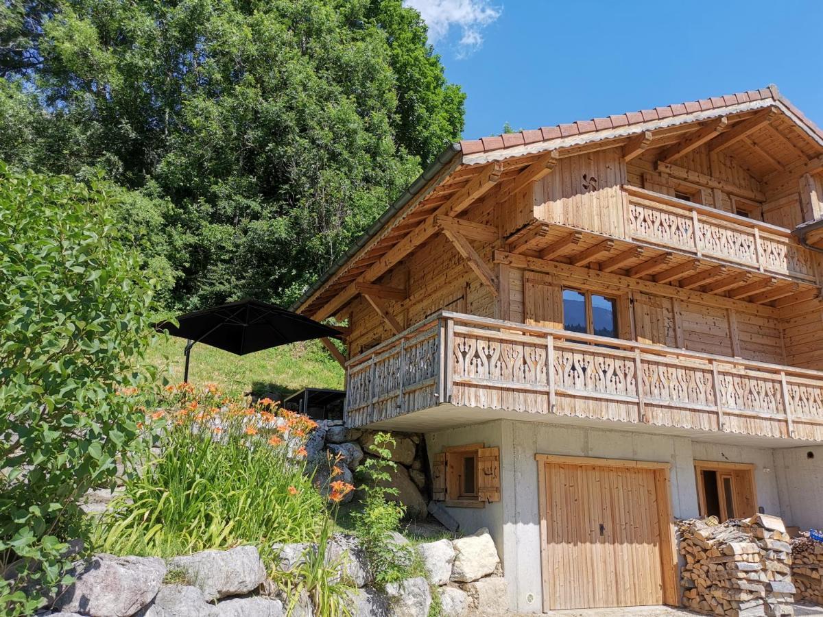 Magnifique Chalet Au Coeur Du Village Du Reposoir Le Reposoir Bagian luar foto