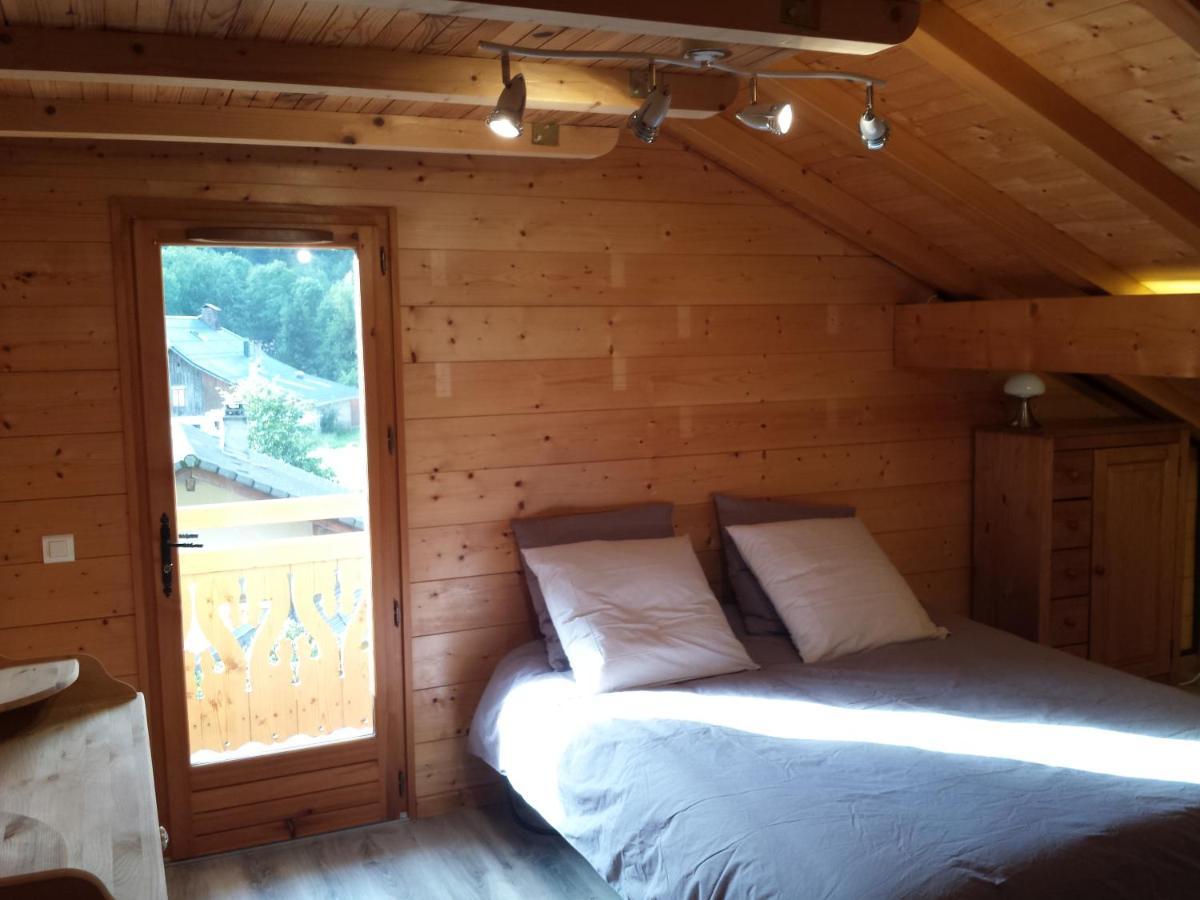 Magnifique Chalet Au Coeur Du Village Du Reposoir Le Reposoir Bagian luar foto